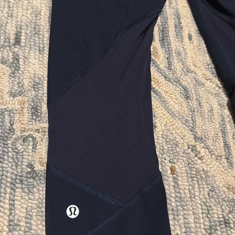 Lululemon Navy Blue  Fresh In Mesh Legging (22)Size 4 - Picture 6 of 8
